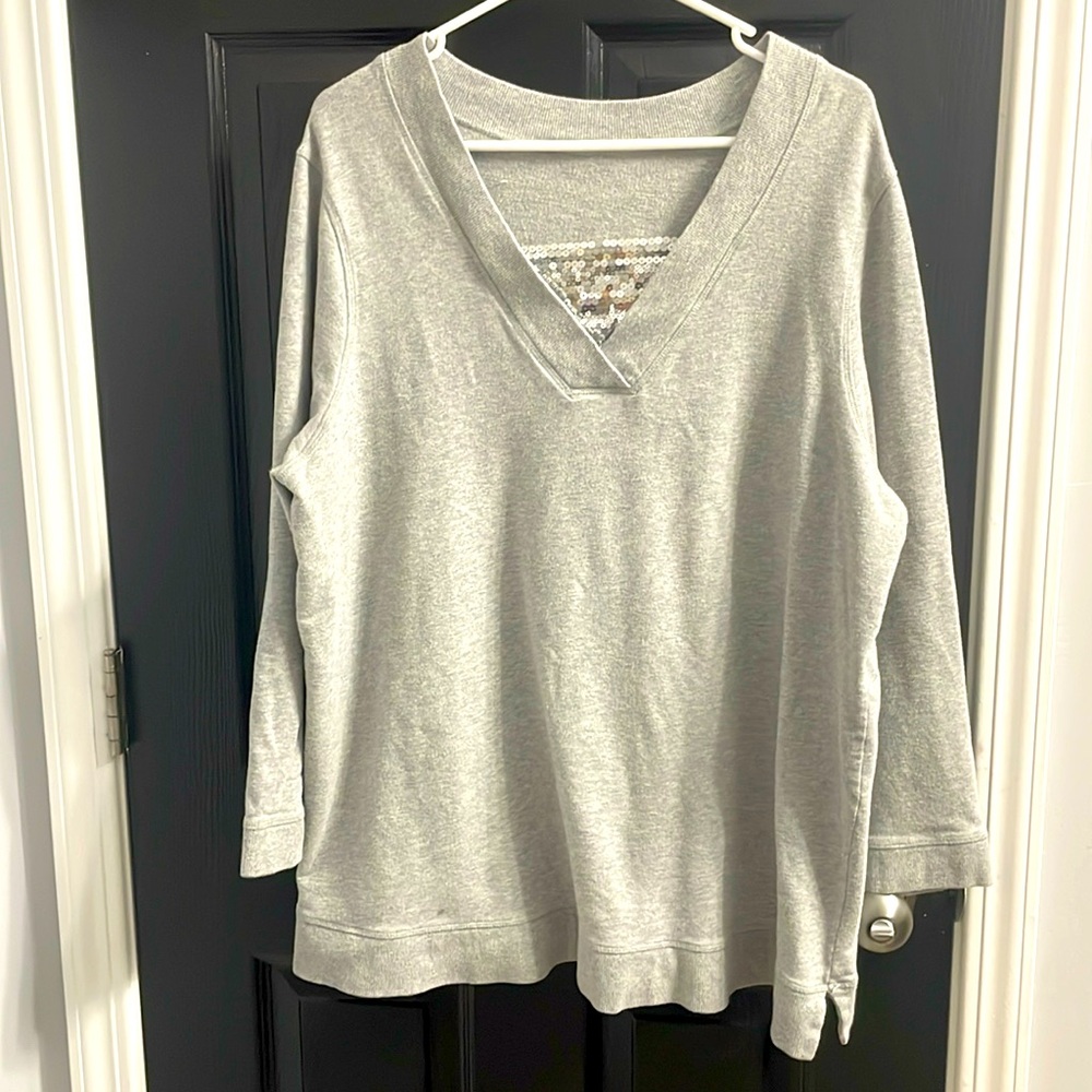 Sweatshirt